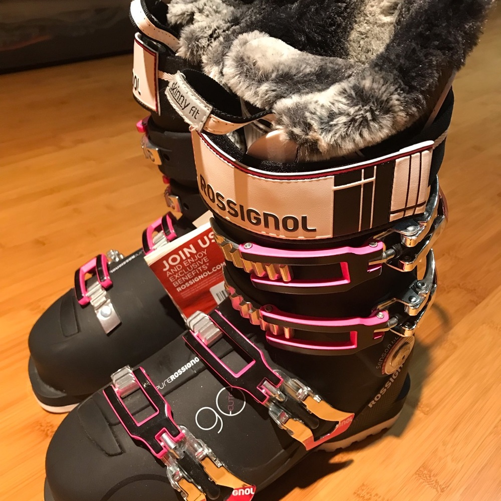 Rossignol womens ski boots, Pure Elite 90, black, 23.5 (6 1/2). USA